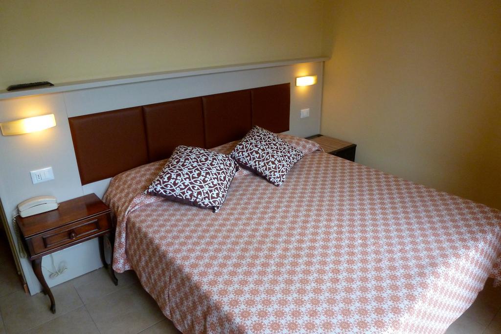Hotel Versilia Lido di Camaiore Exterior foto