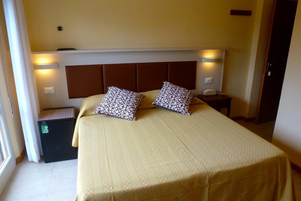 Hotel Versilia Lido di Camaiore Exterior foto
